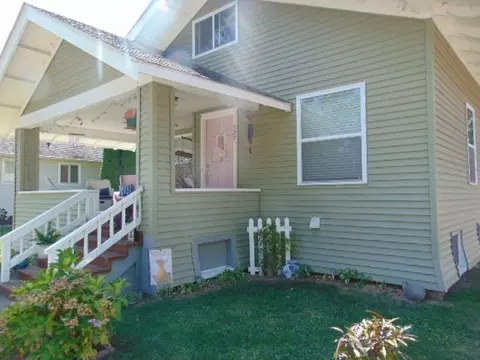 Exterior - 727 Wright, Alma, MI 48801 photo 3 of 7