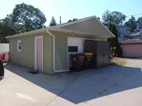 Other - 727 Wright, Alma, MI 48801 photo 3 of 31
