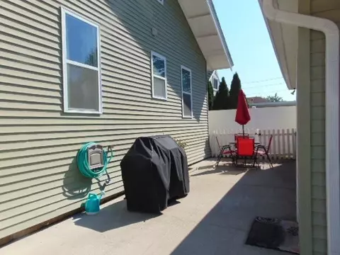 Exterior - 727 Wright, Alma, MI 48801 photo 6 of 7