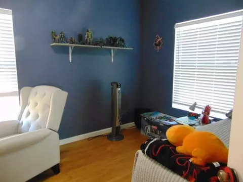 Bedroom - 727 Wright, Alma, MI 48801 photo 3 of 4