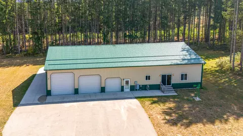 1853 S Sheridan, Stanton, MI 48888