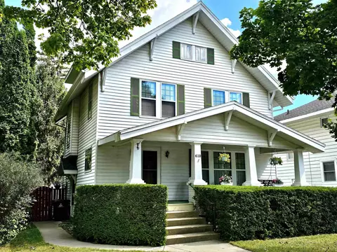 610 Woodworth, Alma, MI 48801