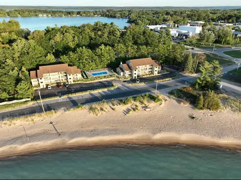 8935 N Bayshore #15, Elk Rapids, MI 49629