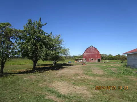 Exterior - 4235 W Whitman, Au Gres, MI 48703 photo 6 of 12