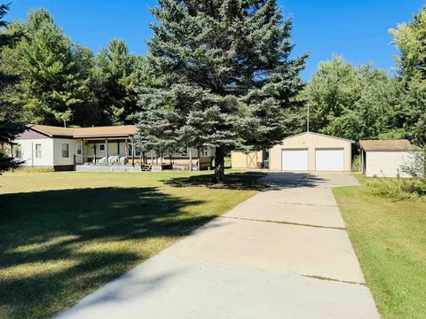 8126 W Kelly, Lake City, MI 49651