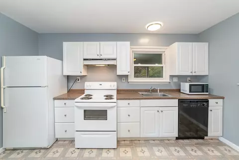 Kitchen - 116 Williamette, Alma, MI 48801 photo 2 of 2