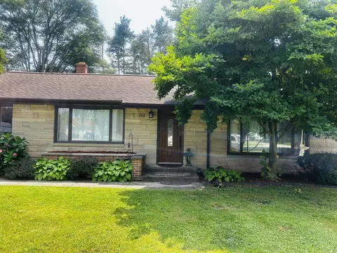 706 E Cedar, Standish, MI 48658 photo 2