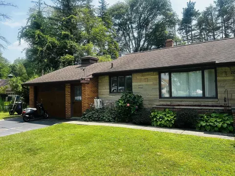 706 E Cedar, Standish, MI 48658 photo 3