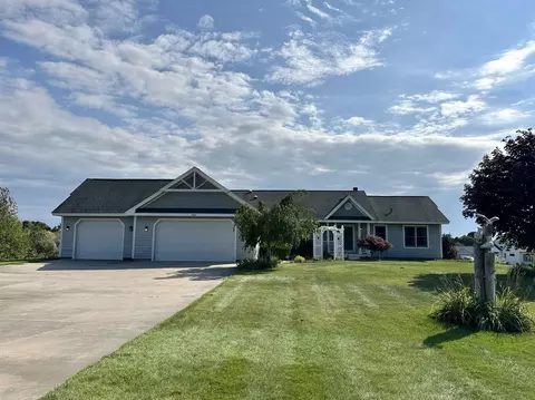 5169 Stonefield, Traverse City, MI 49684
