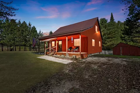2121 E Phelps, Lake City, MI 49651