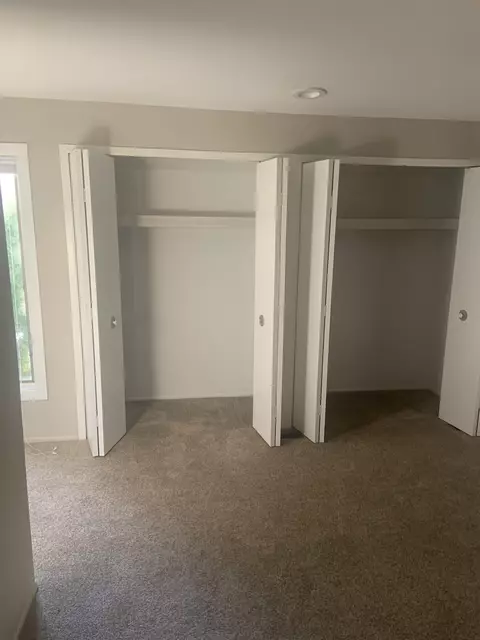 356 S West Vlg, Lapeer, MI 48446 photo 5