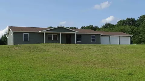 4820 Spotts, Osseo, MI 49266
