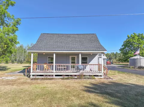 Exterior - 4131 E Alpine, Cedar, MI 49621 photo 4 of 9