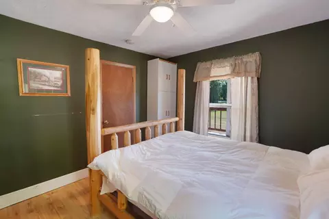 Bedroom - 4131 E Alpine, Cedar, MI 49621 photo 4 of 7