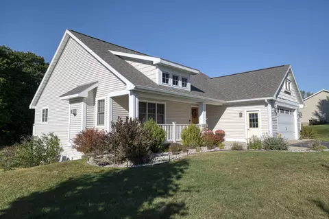 6390 Lindhurst, Traverse City, MI 49685
