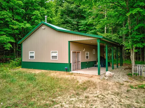 7443 Honey Holw, Bellaire, MI 49615