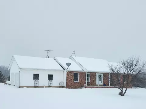 656 Jackson, Blanchard, MI 49310