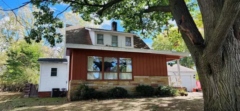809 Wilson, Saint Louis, MI 48880