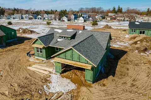 11518 S S Cres #47 : 47, Empire, MI 49630