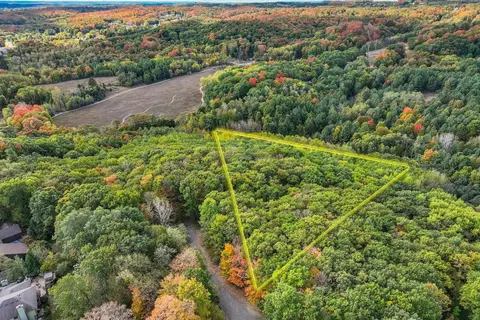 001 Incochee Crst, Traverse City, MI 49684