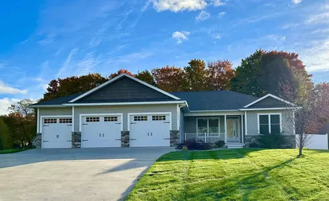 1111 Jay Rogers, Traverse City, MI 49696