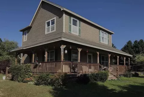 7574 Indian Hl, Honor, MI 49640