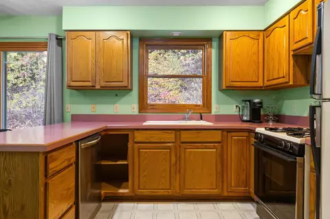 Kitchen - 1075 E Sleights, Traverse City, MI 49696 photo 3 of 4