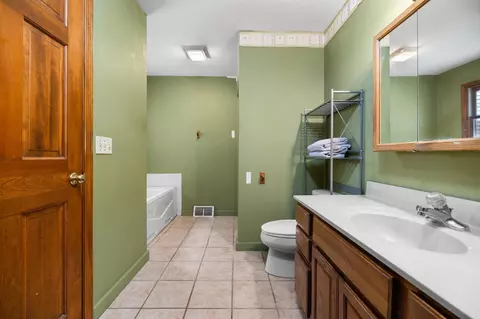 Bath - 1075 E Sleights, Traverse City, MI 49696 photo 3 of 7