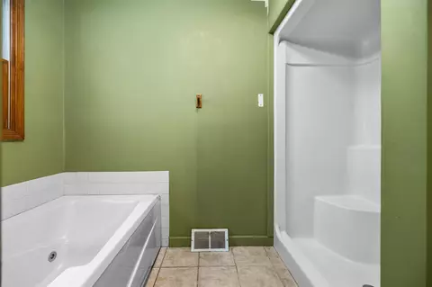 Bath - 1075 E Sleights, Traverse City, MI 49696 photo 5 of 7