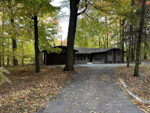 5417 Golfview, Bellaire, MI 49615