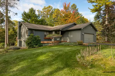 4125 Holiday N, Traverse City, MI 49686