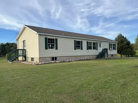 6616 23 Mile, Marion, MI 49665