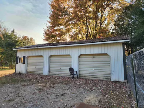 Exterior - 724 E North, Ithaca, MI 48847 photo 5 of 6