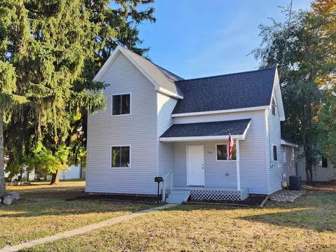724 E North, Ithaca, MI 48847