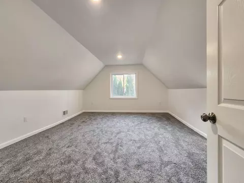 Bedroom - 724 E North, Ithaca, MI 48847 photo 5 of 8