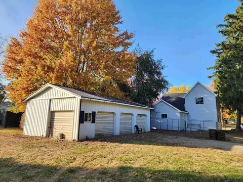 Exterior - 724 E North, Ithaca, MI 48847 photo 1 of 6