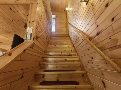 Entry Way - 7070 Devils, Kaleva, MI 49645 photo 3 of 5