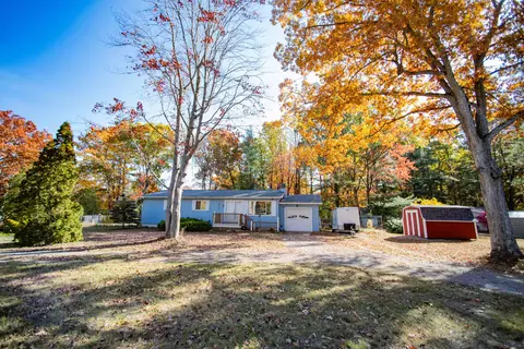 9561 Toni, Interlochen, MI 49643