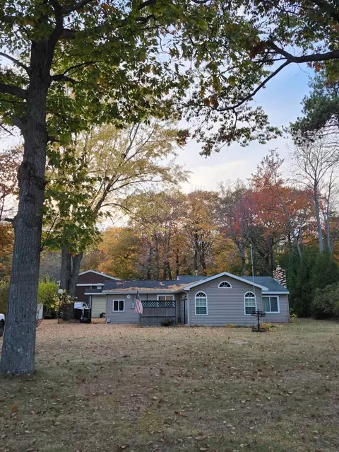 7739 N Us-23, Oscoda, MI 48750