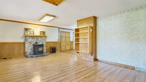 Living - 580 E 32, Boon, MI 49618 photo 5 of 10
