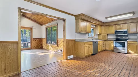 Kitchen - 580 E 32, Boon, MI 49618 photo 1 of 4