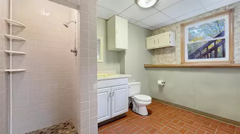 Bath - 580 E 32, Boon, MI 49618 photo 3 of 4