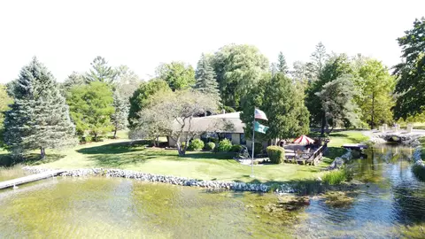 2950 W Lakeside, West Branch, MI 48661