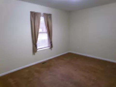 Bedroom - 8727 Arbutus, Farwell, MI 48622 photo 1 of 5