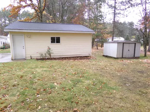 Exterior - 8727 Arbutus, Farwell, MI 48622 photo 10 of 15