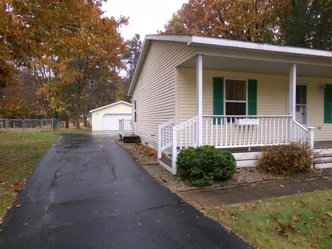 Exterior - 8727 Arbutus, Farwell, MI 48622 photo 3 of 15
