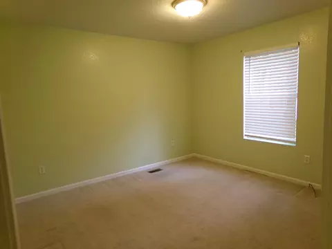 Bedroom - 8727 Arbutus, Farwell, MI 48622 photo 3 of 5