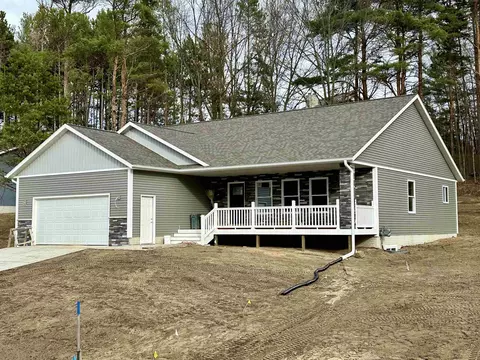1132 Farmington, Traverse City, MI 49696