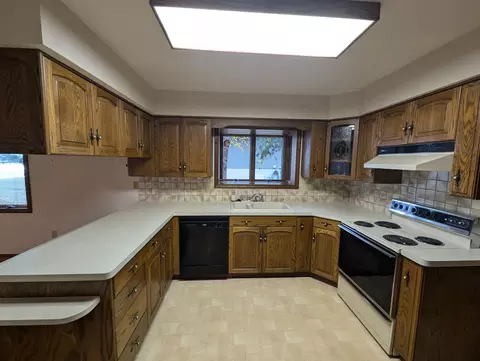 Kitchen - 3600 E Michigan, Au Gres, MI 48703 photo 4 of 4
