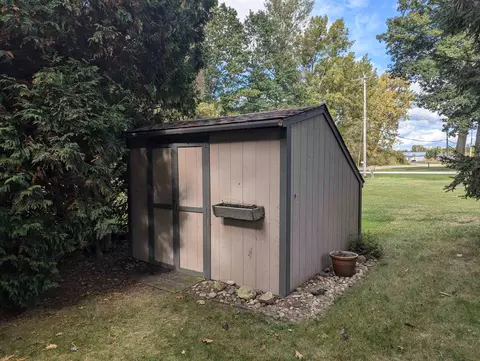 Exterior - 3600 E Michigan, Au Gres, MI 48703 photo 8 of 9